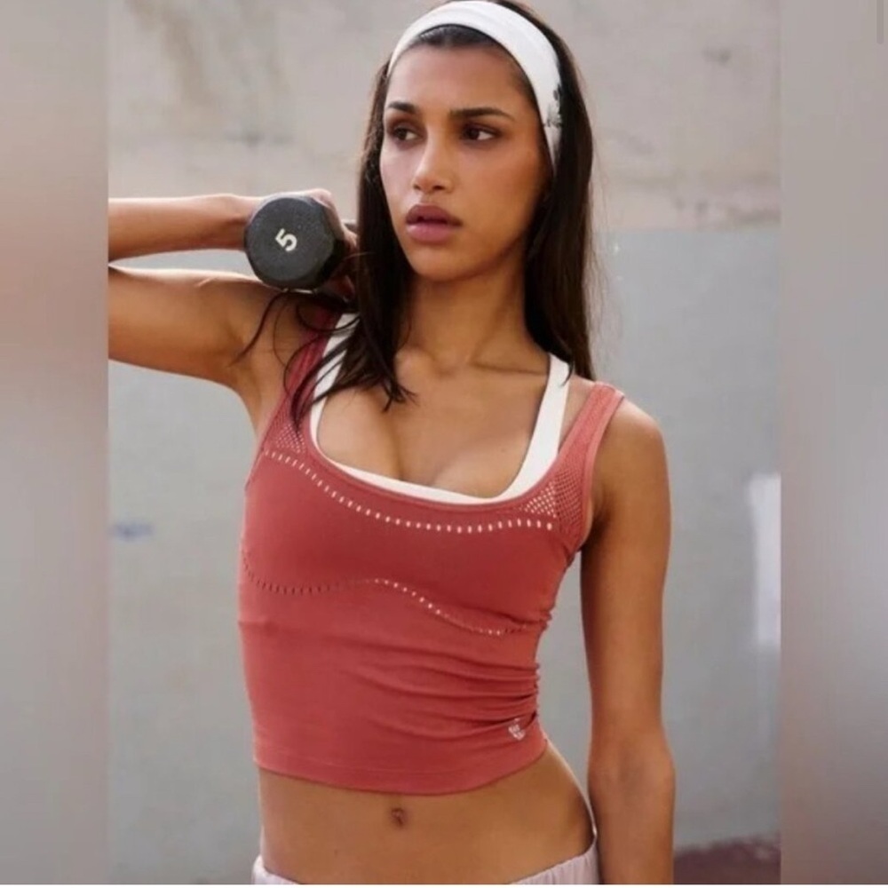 🏷️ FP Movement Laser Focus Cami in Cinnamon Latte Size XS/S